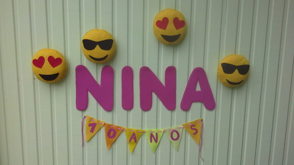 Kit Emojis, Letras e Bandeirinhas
