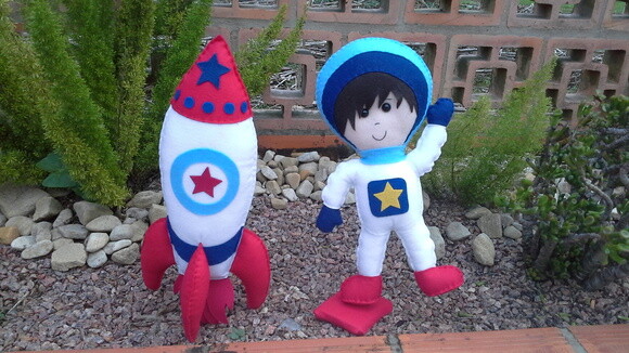Kit Espacial em Feltro 02 Peças