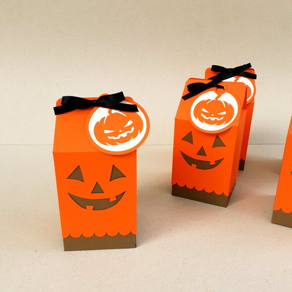 Kit Halloween Feltro e Papel 19 Peças