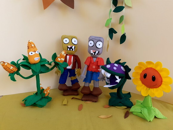 Kit Zumbis e Plantas 05 Peças