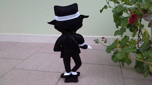 Michael Jackson com Roupa Preta