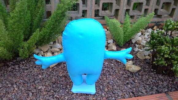 Monstrinho Azul em Feltro