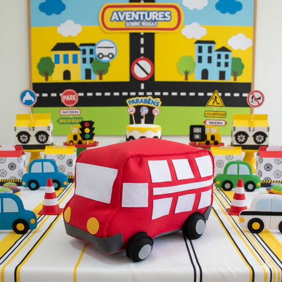 Ônibus em feltro