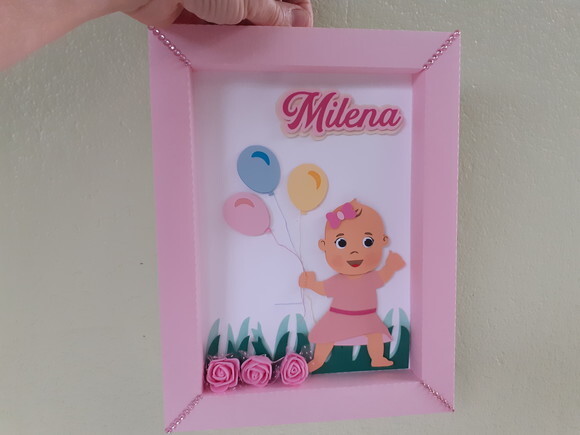 Quadrinho para Porta Maternidade Menina com Balões