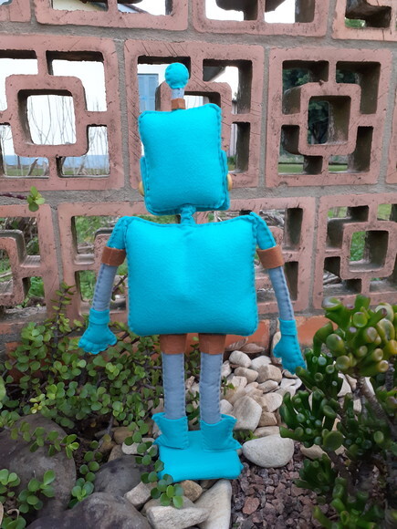 Robô de Feltro
