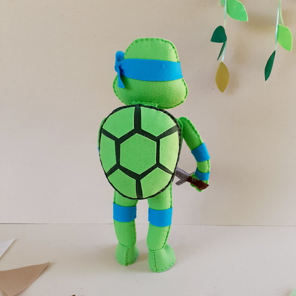 Tartaruga Ninja Leonardo em Feltro