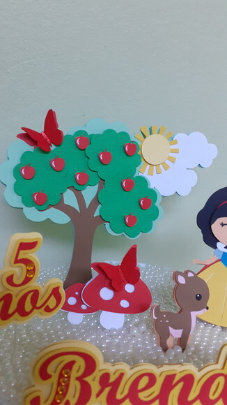 Topper Branca de Neve em Camadas