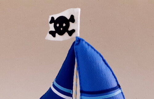 Barco Pirata em Feltro