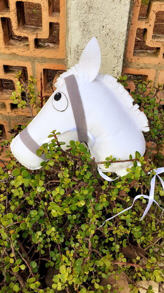 Cabeça de Cavalo de Pau de Feltro