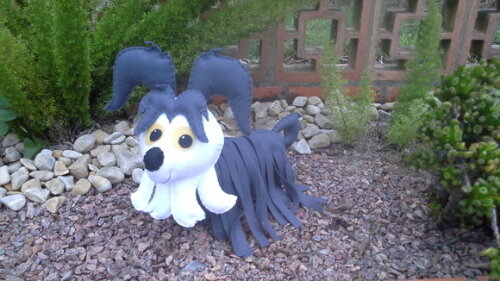 Cachorro Lobinho de Vampirina em feltro