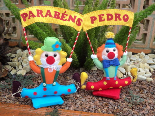 Centro de Mesa Palhaços com Faixa