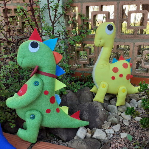 Kit dinossauros de pano 04 peças