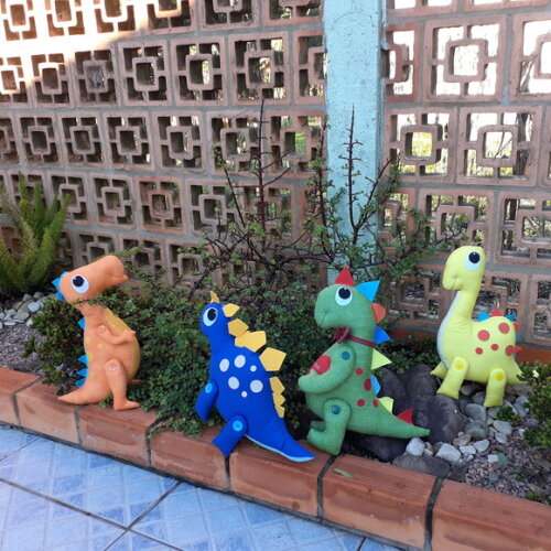Kit dinossauros de pano 04 peças