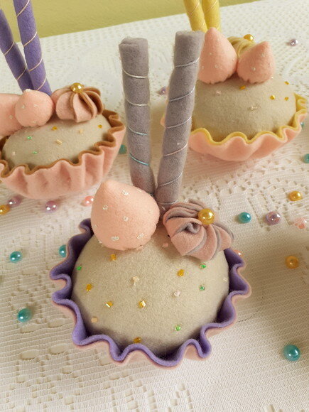 Kit Doces 24 Peças Feltro e Tecido