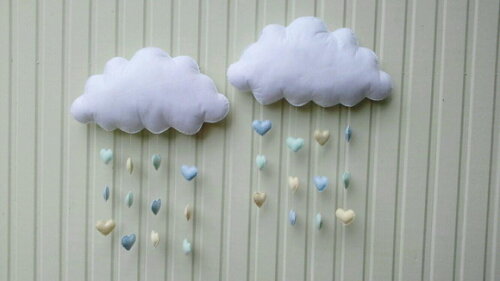 Kit Nuvens Grandes com Chuva de Corações