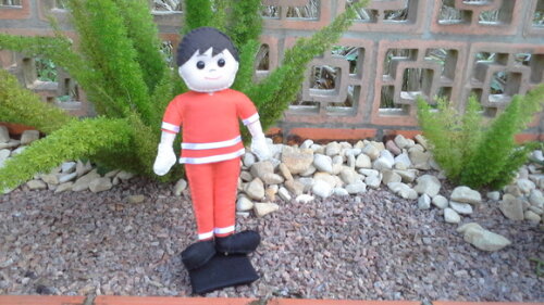 Menino Gari em Feltro