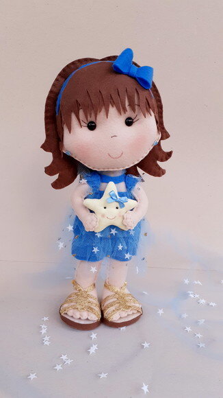 Menina Estrelinha Boneca de Feltro