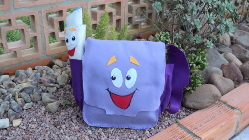 Mochila e Mapa da Dora Aventureira