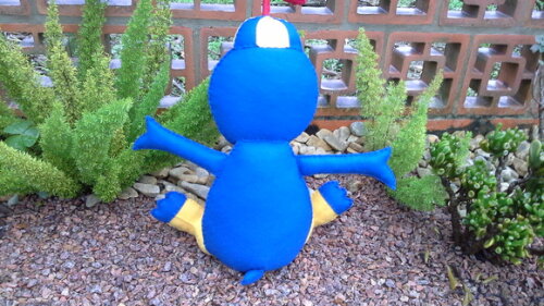 Pablo dos Backyardigans sentado
