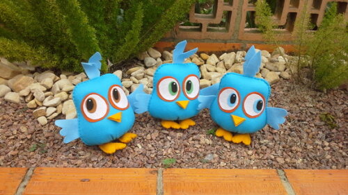 Pássaros Azuis de Angry Birds em feltro
