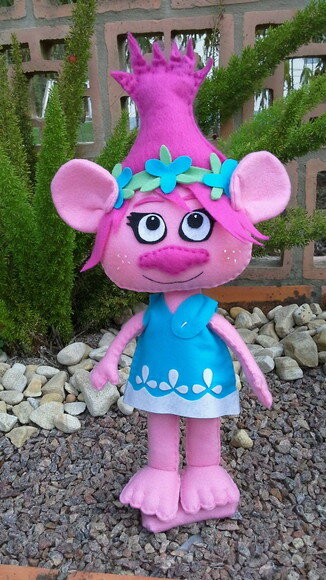 Poppy em Feltro Trolls