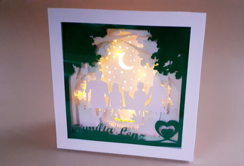 Porta Retrato Família em Papel Iluminado com Luzinhas de Led