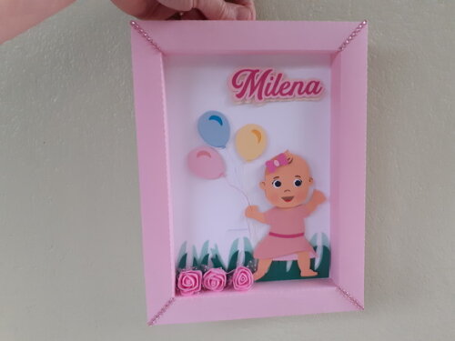 Quadrinho para Porta Maternidade Menina com Balões