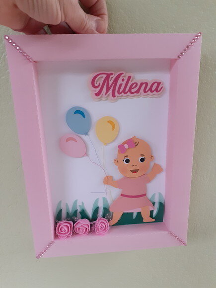 Quadrinho para Porta Maternidade Menina com Balões