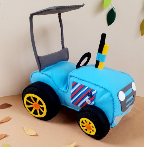Trator Agrícola em Feltro