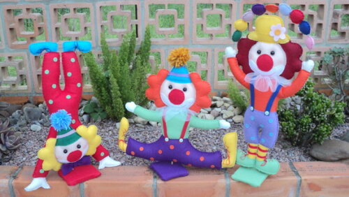 Trio de Palhaços de Feltro