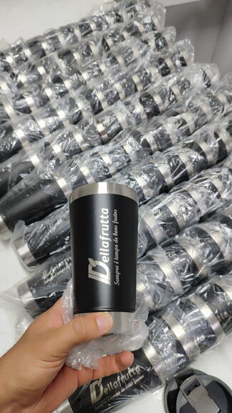 Copo Preto Térmico Personalizado no Laser