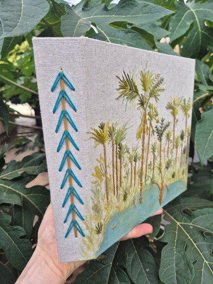 Álbum de Fotos 21cm com Bordado e Aquarela
