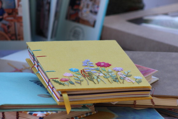 Caderno Artesanal A5 Copta com Bordado