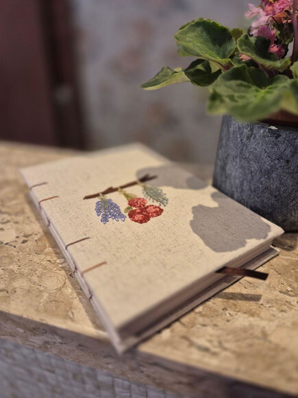 Caderno Artesanal A5 Copta com Bordado