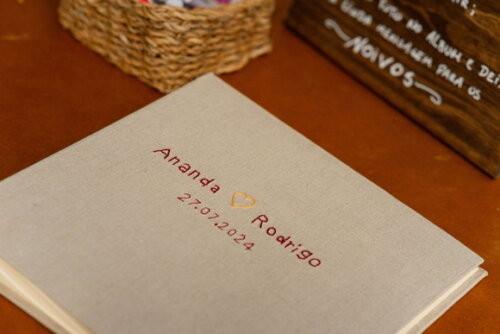 Álbum Bordado - Livro de Assinaturas para Casamento -30x30cm
