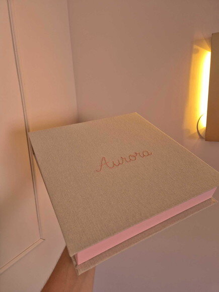 Álbum de Fotos 30cm Bordado com Caixa de Acondicionamento