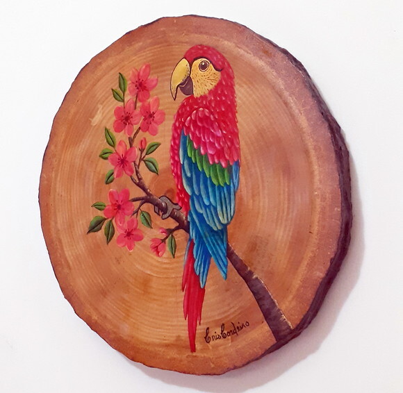 Bolacha de Madeira Pintada Á Mão Arara Vermelha