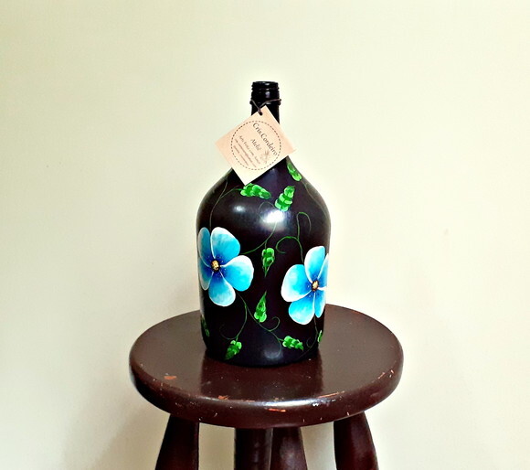 Garrafa Decorada com Pintura Floral