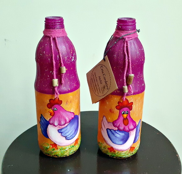 Garrafas Decoradas com Pintura Galinhas