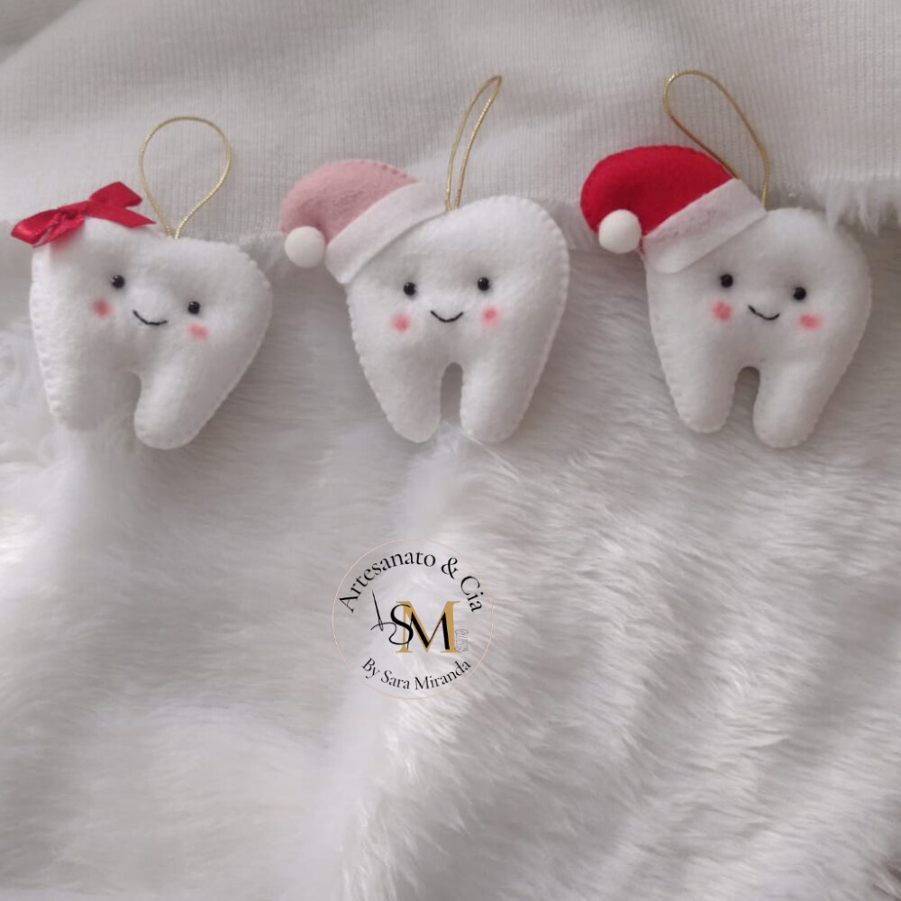 Enfeite de Árvore de Natal Dentinho em Feltro