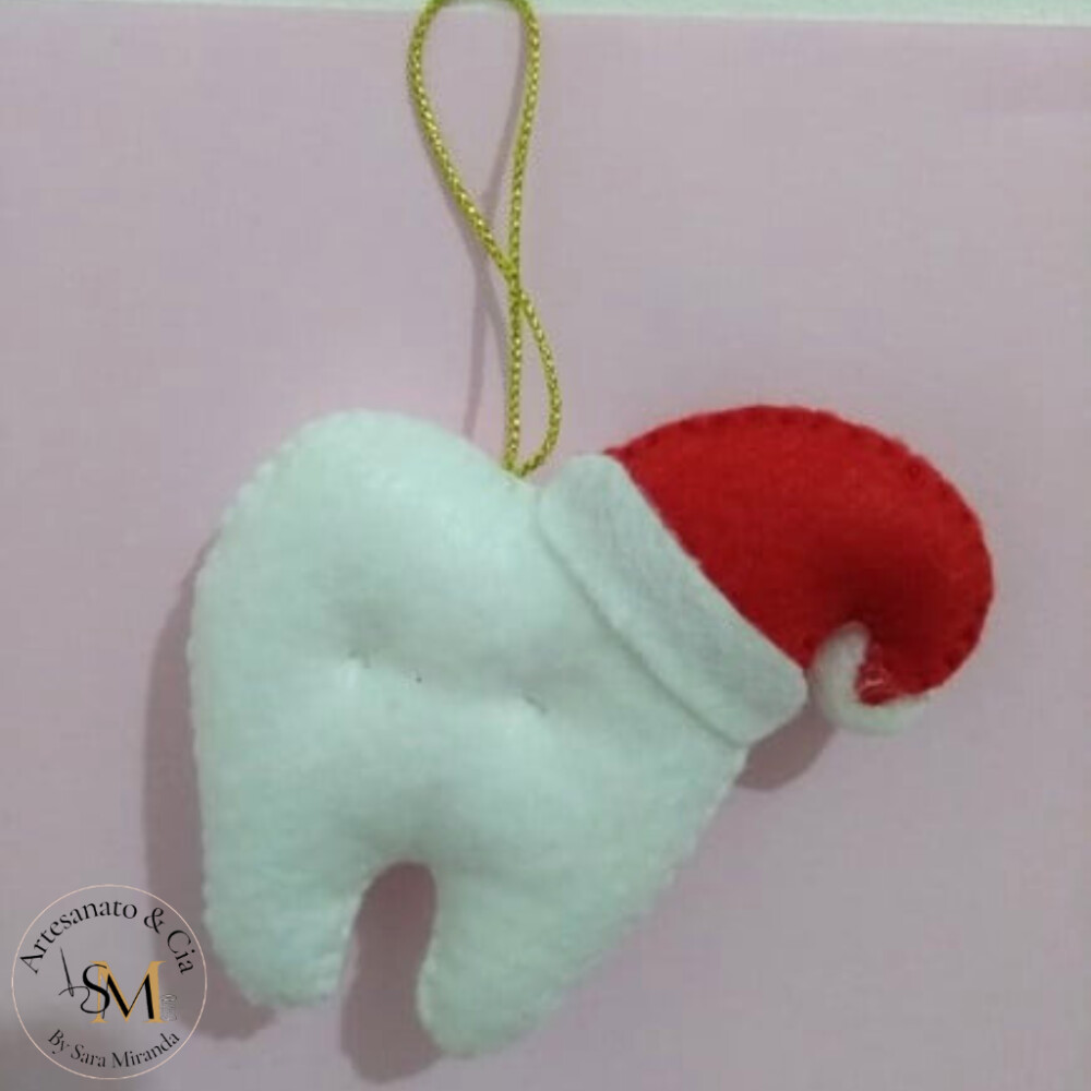 Enfeite de Árvore de Natal Dentinho em Feltro