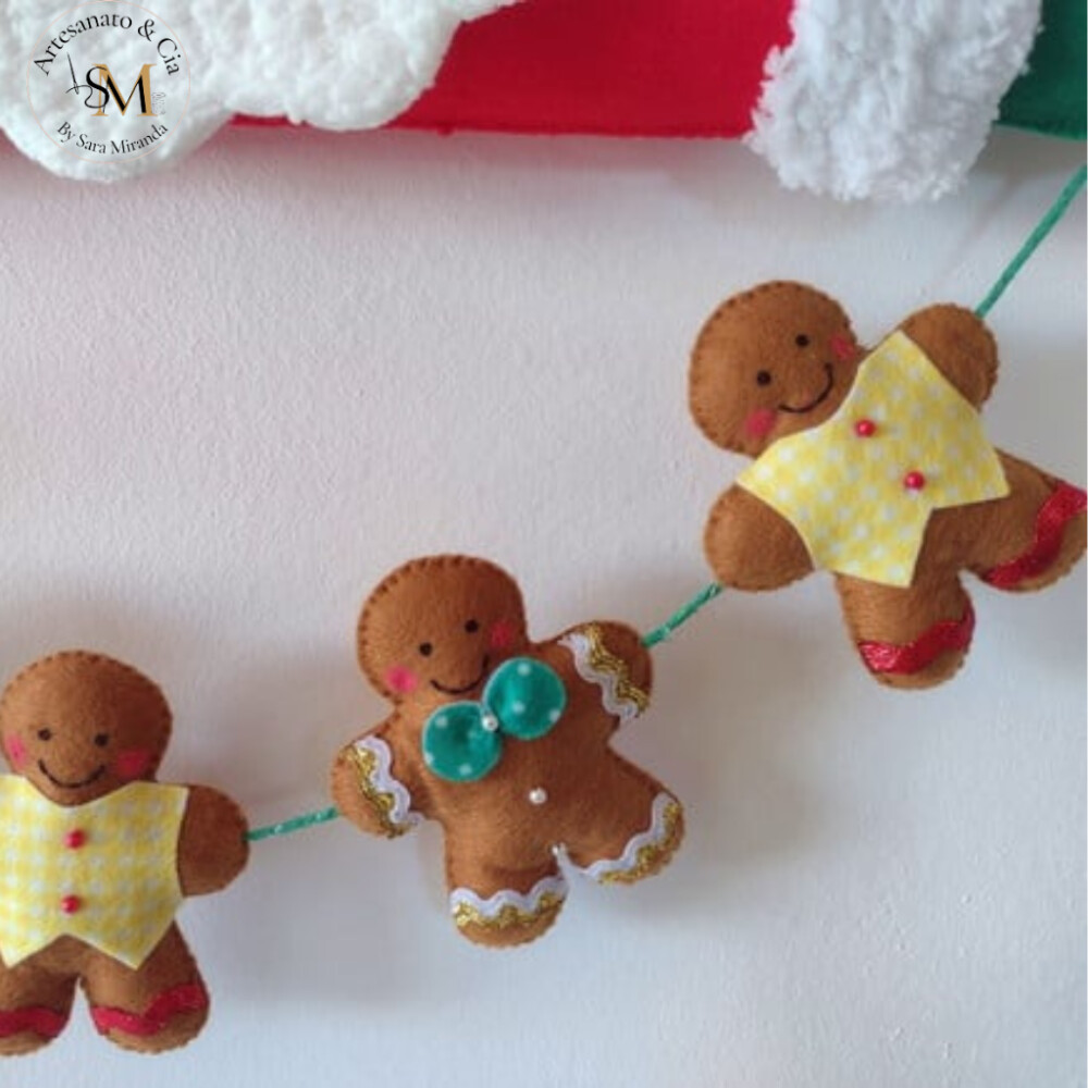 Enfeite de Porta Papai Noel com Biscoitos em Feltro