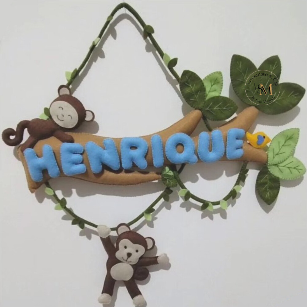 Enfeite de Porta do Macaco em Feltro