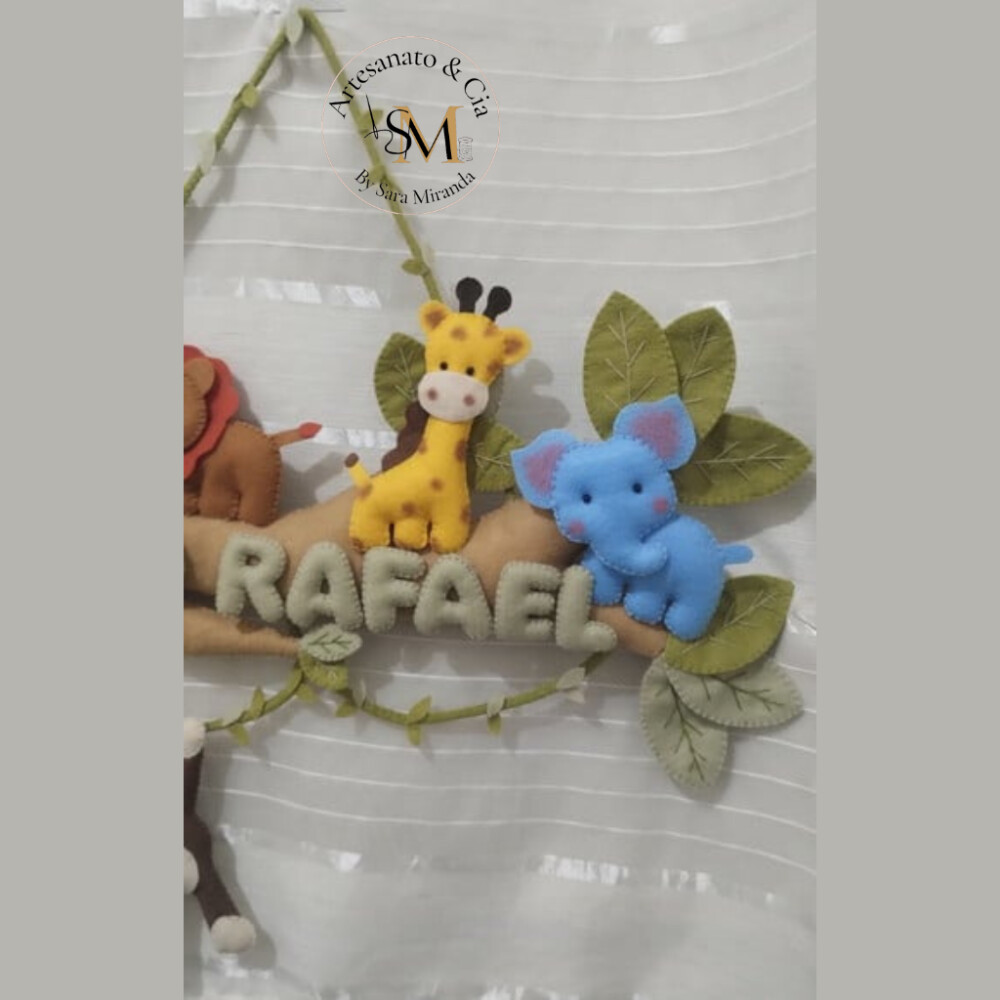 Enfeite de Porta Quarto Bebê Safári em Feltro