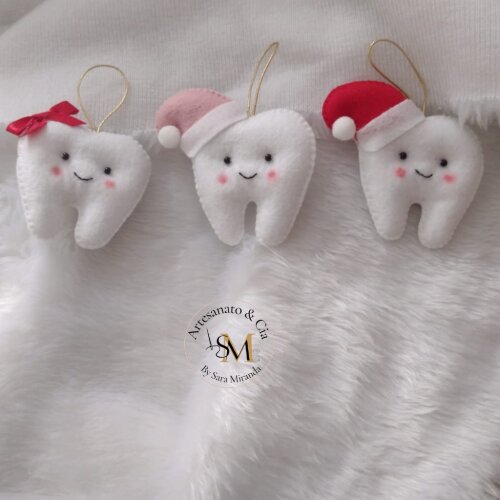Enfeite de Árvore de Natal Dentinho em Feltro