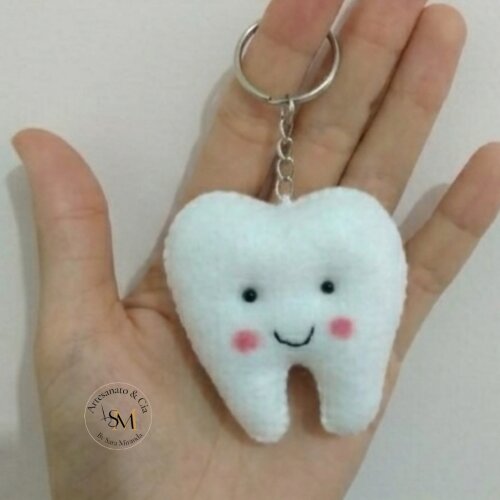 Chaveiro Dentinho em Feltro