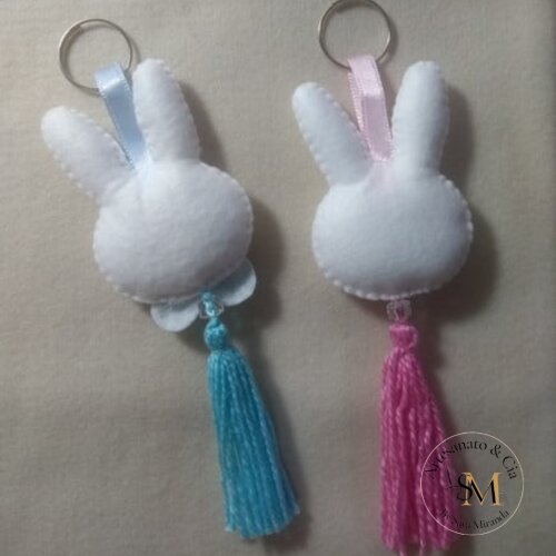 Chaveiro Coelho em Feltro com Tassel