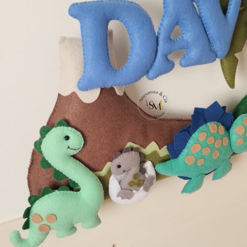 Enfeite de Porta Dinossauros em Feltro