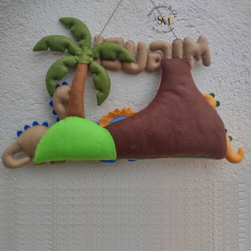 Enfeite de Porta Dinossauros em Feltro
