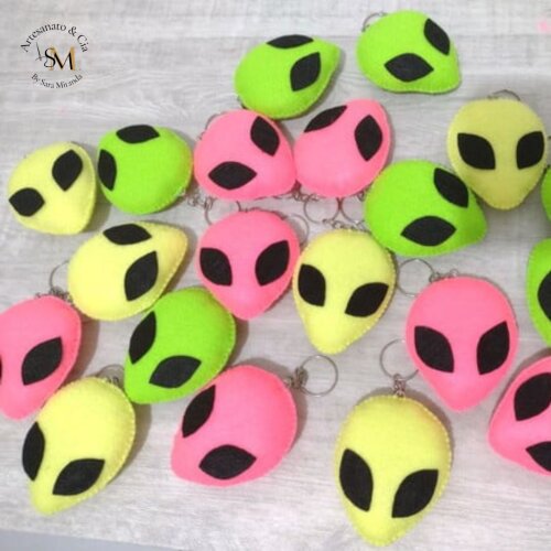 Chaveiro Alien em Feltro